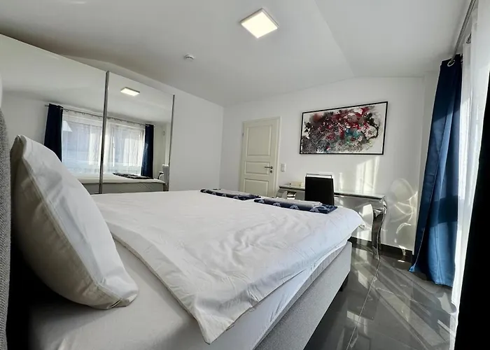 Gehobene Residenz Apartman